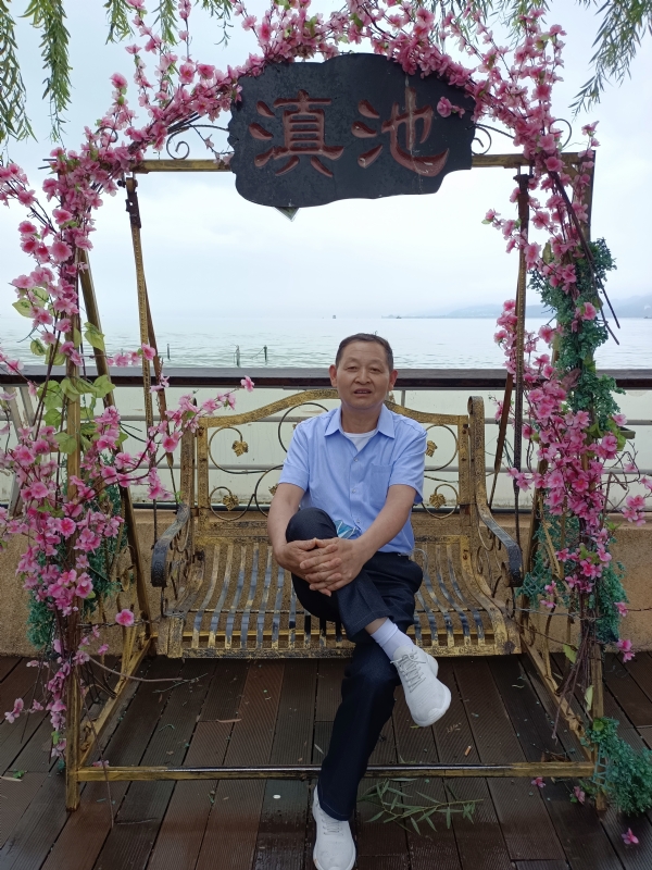 奋斗的第二张照片--安徽上门女婿服务网